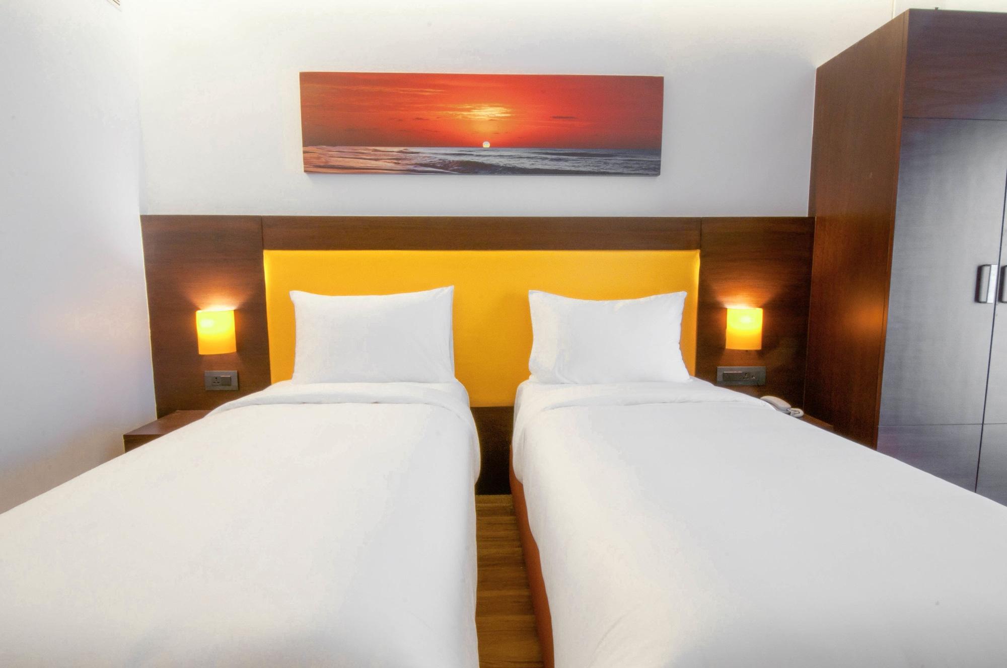 Bloomsuites L Calangute Bagian luar foto