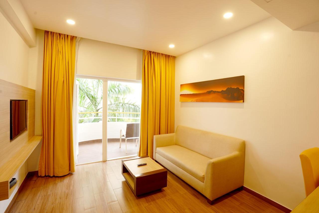 Bloomsuites L Calangute Bagian luar foto