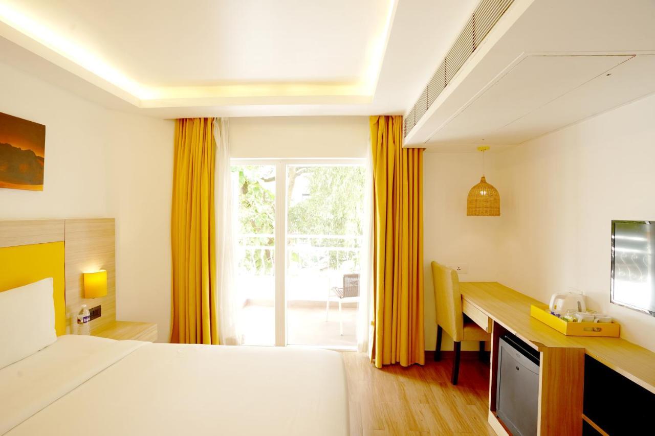 Bloomsuites L Calangute Bagian luar foto